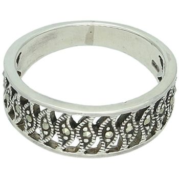 Stylowy srebrny pierścionek z markazytami. Srebro próby 925, szerokość 7 mm. Ponadczasowy design w stylu vintage. Idealny prezent dla kobiety z charakterem.1.jpg